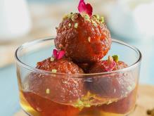 Gulab-Jamun